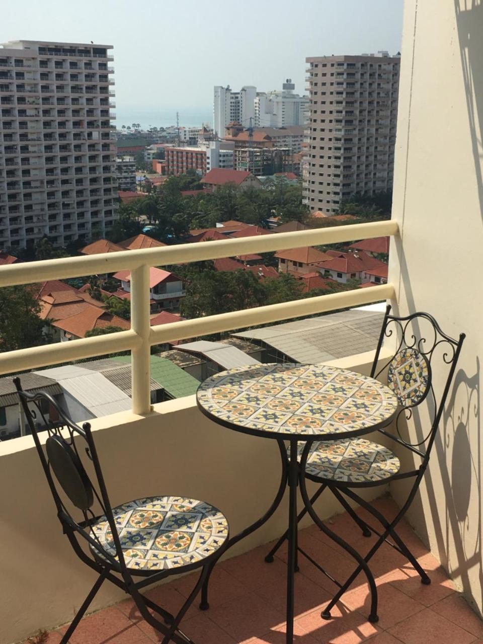 View Talay 1B Holidays Патая Екстериор снимка
